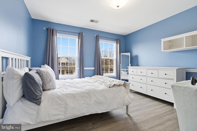 720 VISTA RIDGE DR NE, Leesburg, VA 20176