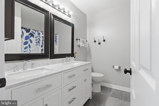 720 VISTA RIDGE DR NE, Leesburg, VA 20176