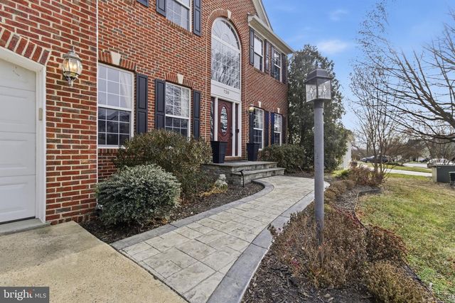 720 VISTA RIDGE DR NE, Leesburg, VA 20176