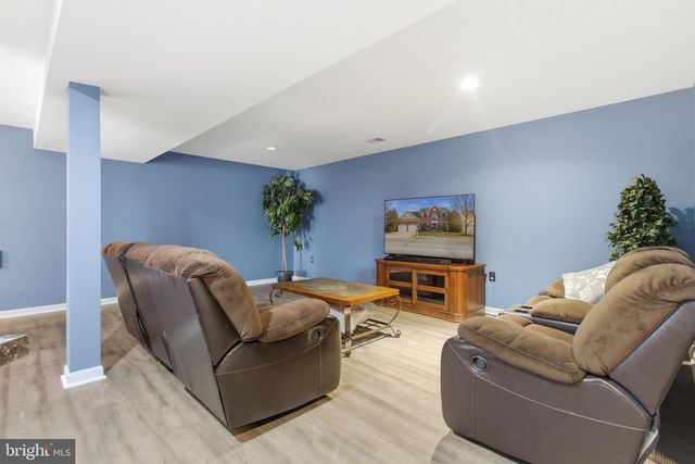 720 VISTA RIDGE DR NE, Leesburg, VA 20176