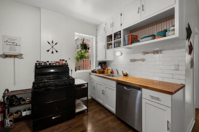 701 Reba Place, Evanston, IL 60202