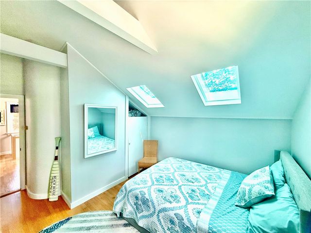 22 Dixon Street, Newport, RI 02840