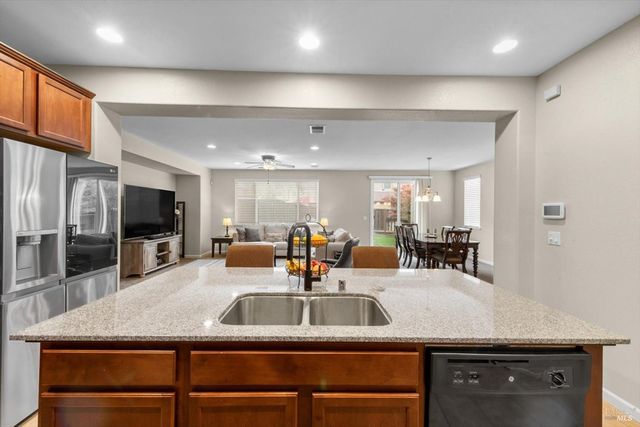 4820 Duval St, Fairfield, CA 94533