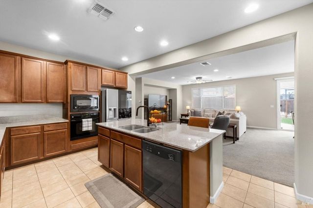 4820 Duval St, Fairfield, CA 94533