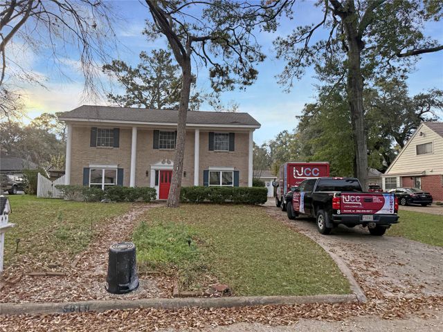 5819 Old Lodge Drive, Houston, TX 77066