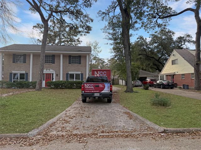 5819 Old Lodge Drive, Houston, TX 77066