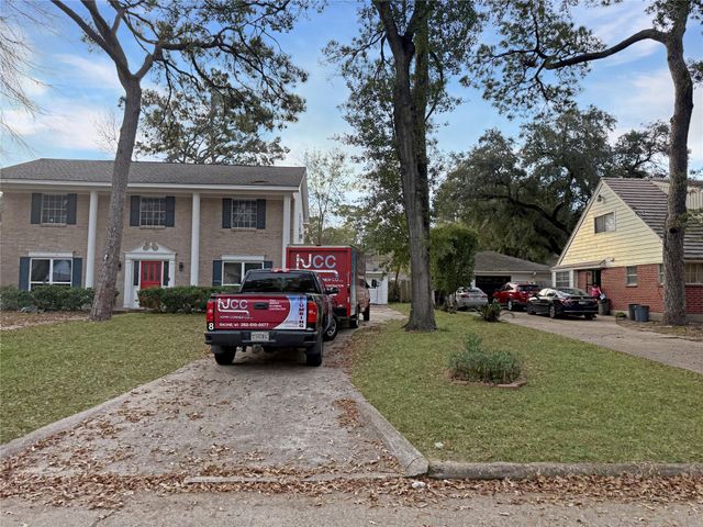 5819 Old Lodge Drive, Houston, TX 77066