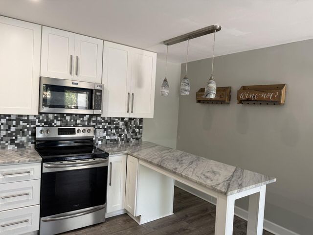 3211 SW 44th Street 215, Dania Beach, FL 33312