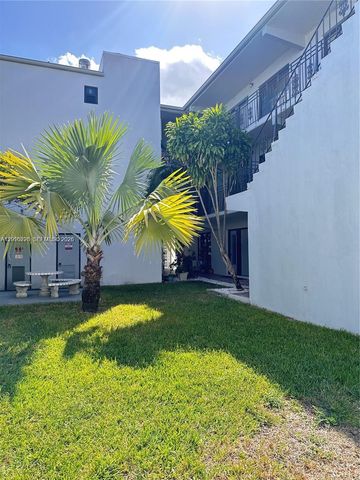 5991 SW 76th St C2, South Miami, FL 33143