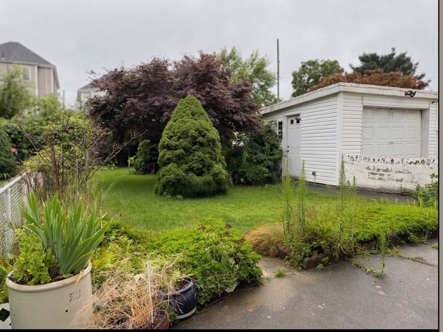 124 Clara St, New Bedford, MA 02744