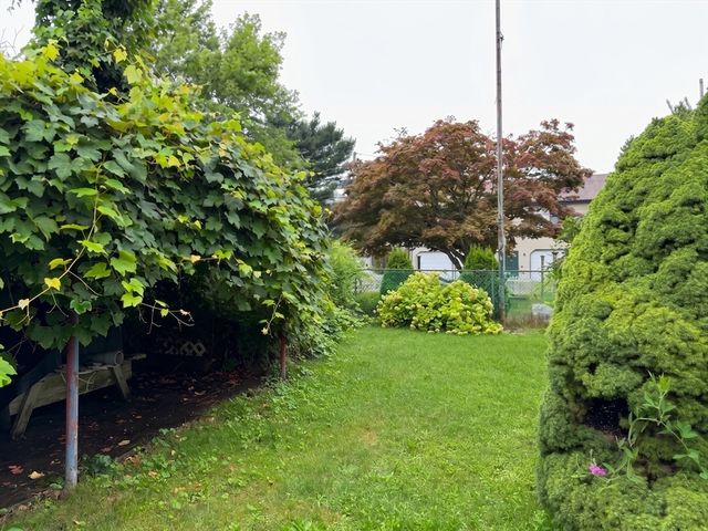 124 Clara St, New Bedford, MA 02744
