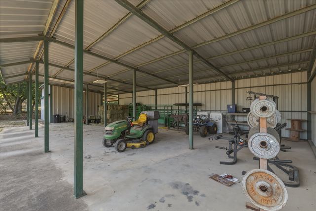 345 Karbo Lane, Weatherford, TX 76085