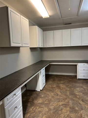 345 Karbo Lane, Weatherford, TX 76085