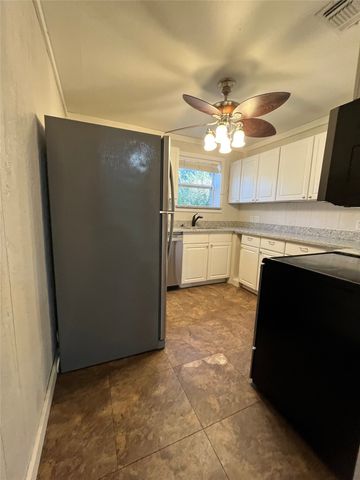 345 Karbo Lane, Weatherford, TX 76085