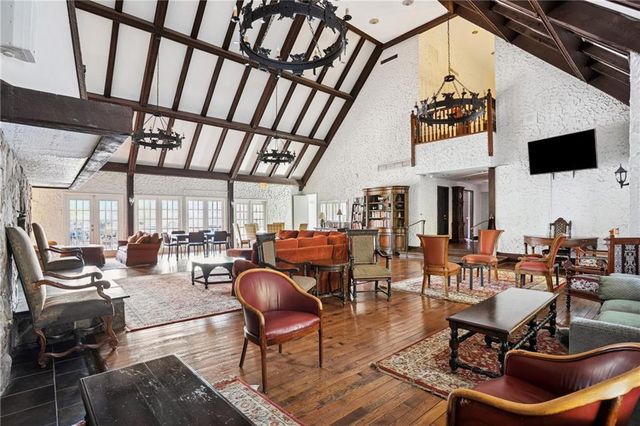 6851 Roswell Road F32, Atlanta, GA 30328