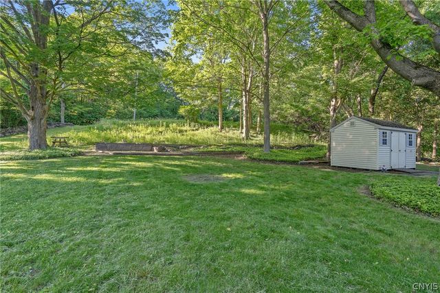 6555 Woodchuck Hill Road, Dewitt, NY 13078
