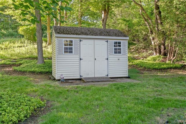 6555 Woodchuck Hill Road, Dewitt, NY 13078
