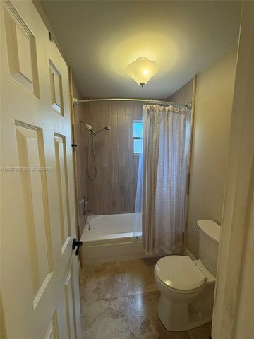 233 SE 11th Avenue 233, Pompano Beach, FL 33060