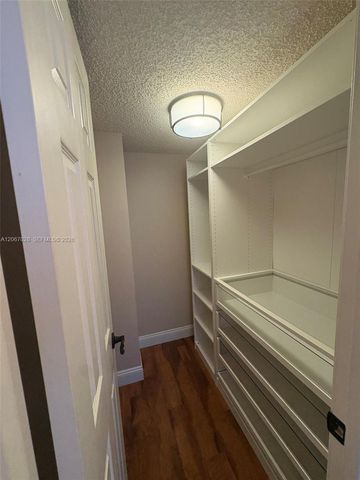 233 SE 11th Avenue 233, Pompano Beach, FL 33060