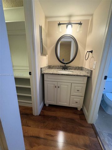 233 SE 11th Avenue 233, Pompano Beach, FL 33060