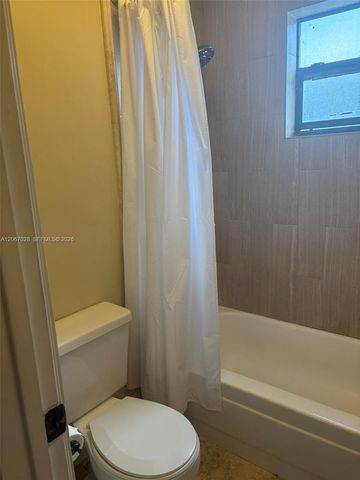 233 SE 11th Avenue 233, Pompano Beach, FL 33060