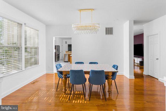 6 HULSE ST, Robbinsville, NJ 08691
