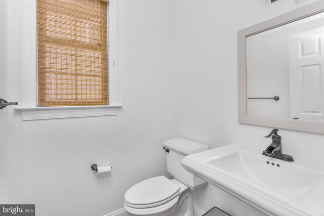 6 HULSE ST, Robbinsville, NJ 08691