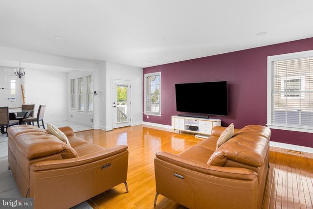 6 HULSE ST, Robbinsville, NJ 08691