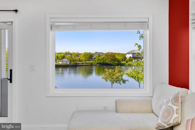 6 HULSE ST, Robbinsville, NJ 08691