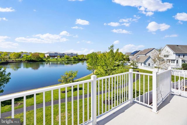 6 HULSE ST, Robbinsville, NJ 08691