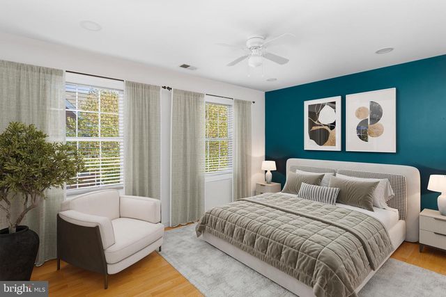 6 HULSE ST, Robbinsville, NJ 08691