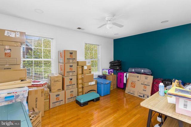 6 HULSE ST, Robbinsville, NJ 08691