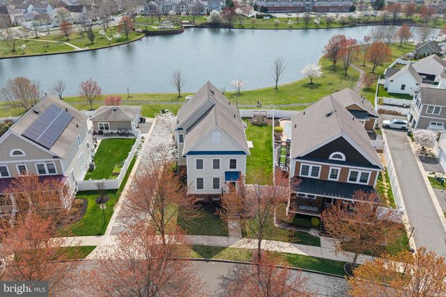 6 HULSE ST, Robbinsville, NJ 08691