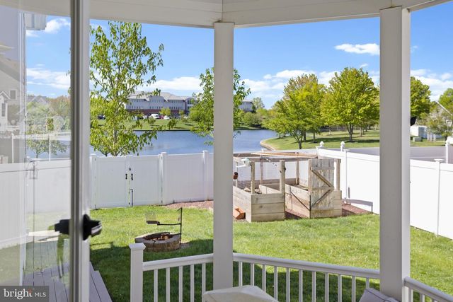 6 HULSE ST, Robbinsville, NJ 08691