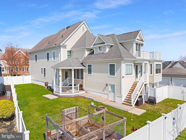 6 HULSE ST, Robbinsville, NJ 08691