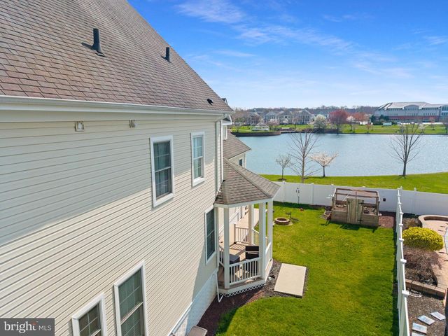 6 HULSE ST, Robbinsville, NJ 08691