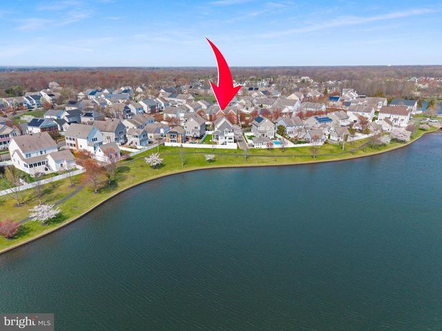 6 HULSE ST, Robbinsville, NJ 08691