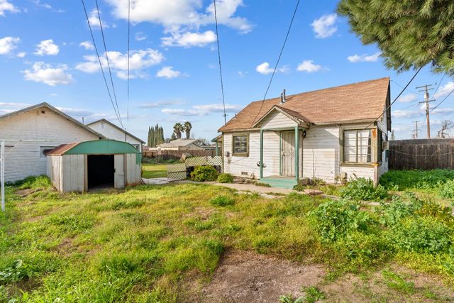 1438 Normandy Dr, Modesto, CA 95351