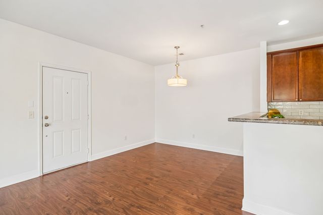 8221 Lenox Creekside Dr Unit B12, Antioch, TN 37013