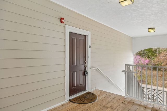 8221 Lenox Creekside Dr Unit B12, Antioch, TN 37013