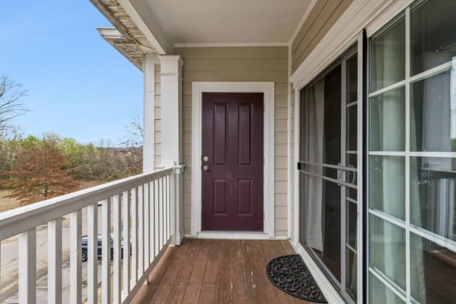 8221 Lenox Creekside Dr Unit B12, Antioch, TN 37013