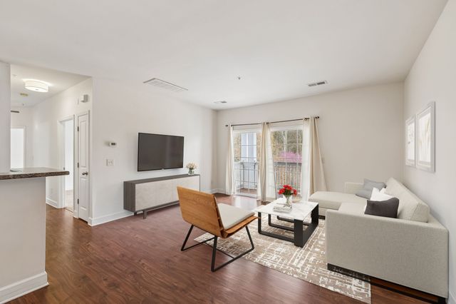 8221 Lenox Creekside Dr Unit B12, Antioch, TN 37013