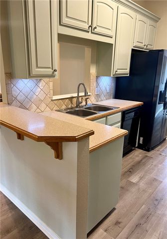 1409 Laurel Park Drive, Robinson, TX 76706