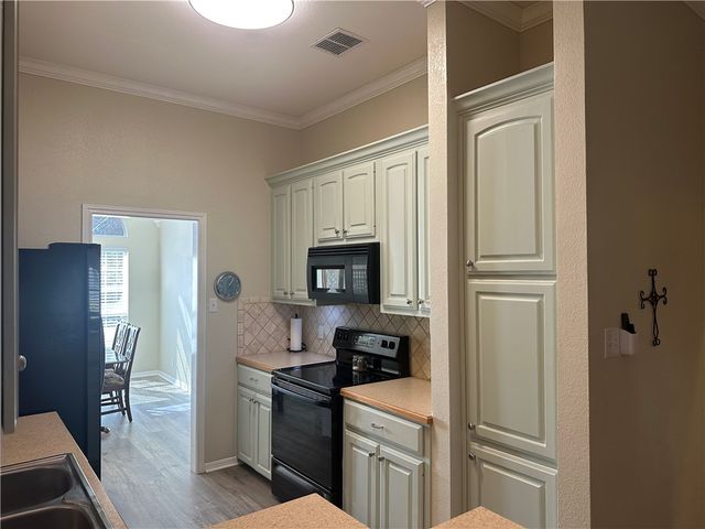 1409 Laurel Park Drive, Robinson, TX 76706