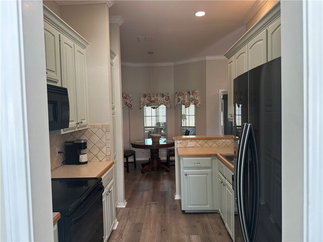 1409 Laurel Park Drive, Robinson, TX 76706