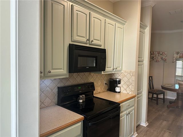 1409 Laurel Park Drive, Robinson, TX 76706