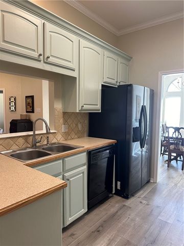 1409 Laurel Park Drive, Robinson, TX 76706