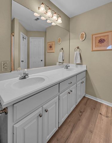 1409 Laurel Park Drive, Robinson, TX 76706