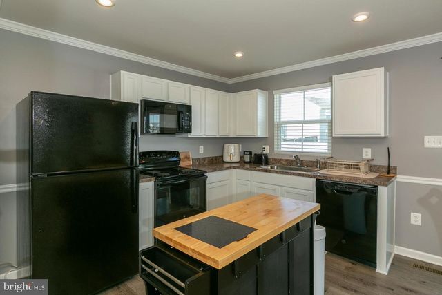 29 BEDSTRAW PL, Bunker Hill, WV 25413
