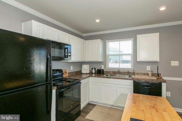 29 BEDSTRAW PL, Bunker Hill, WV 25413